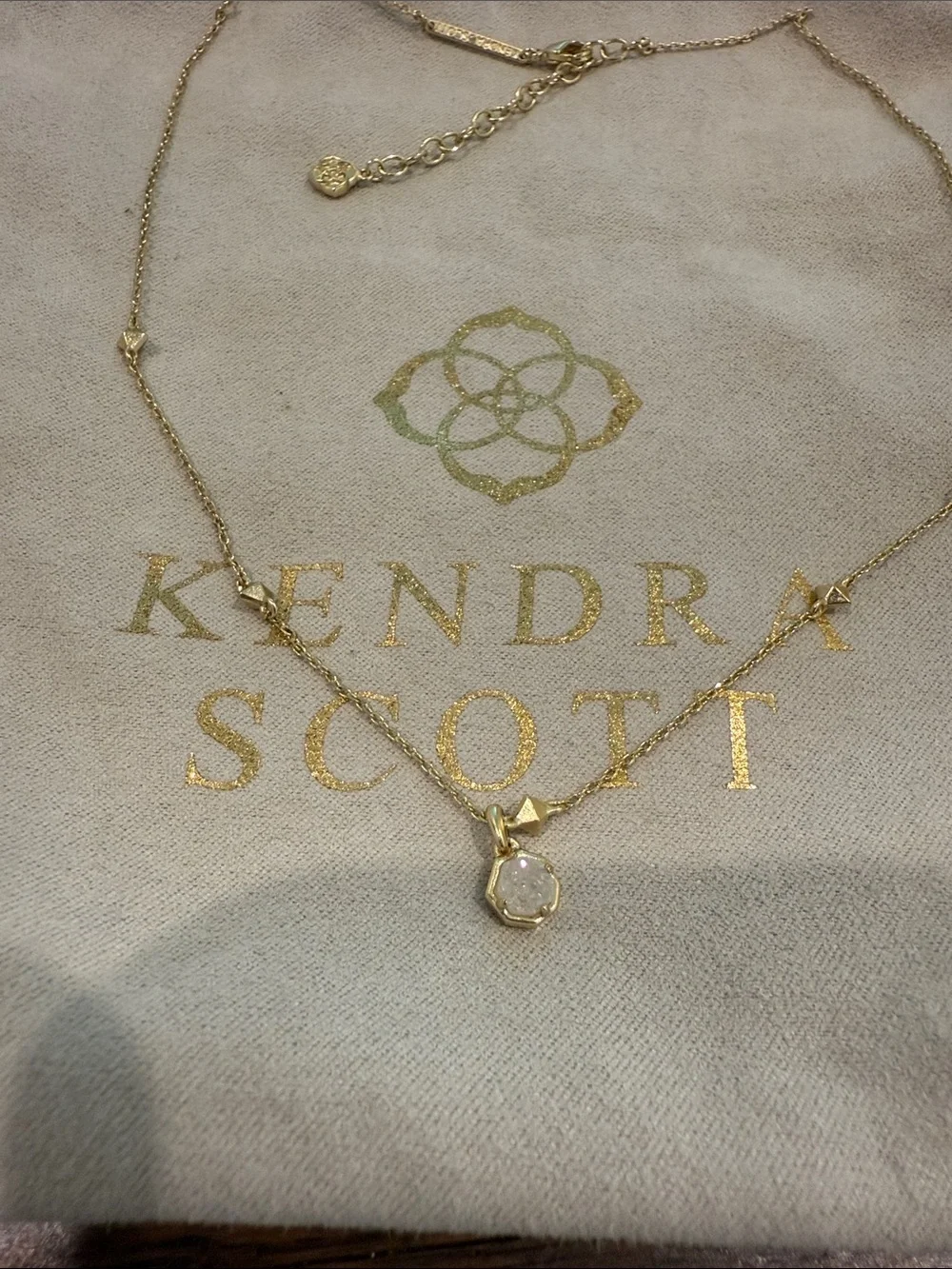 Kendra Scott Necklace